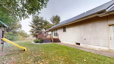 Exterior - 660 Tanglewood Trl, Willard, OH 44890 photo 1 of 1