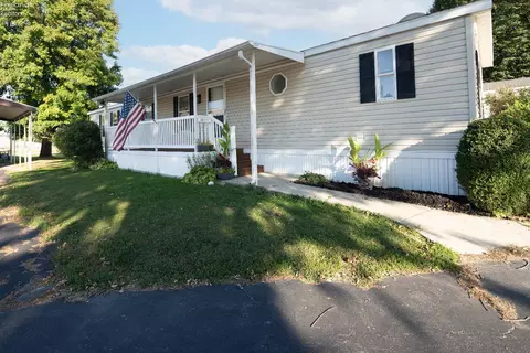 1739 E State St #23, Fremont, OH 43420