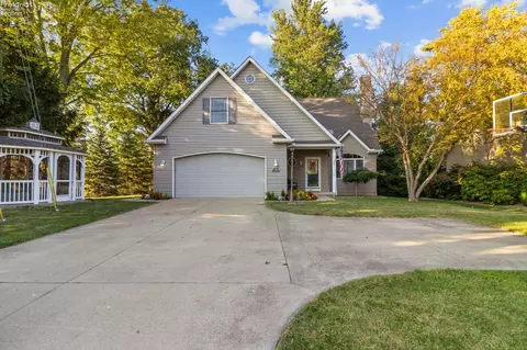 1135 E Cleveland Rd, Huron, OH 44839
