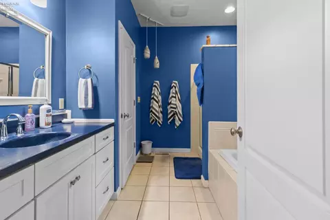 Bath - 1135 E Cleveland Rd, Huron, OH 44839 photo 1 of 6