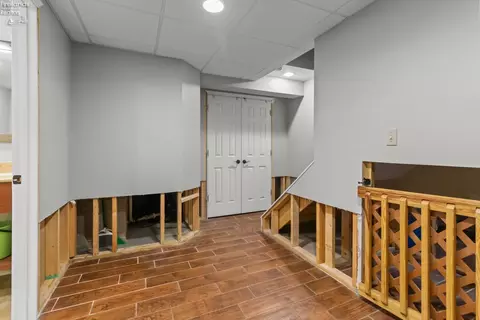 Entry Way - 1135 E Cleveland Rd, Huron, OH 44839 photo 4 of 5