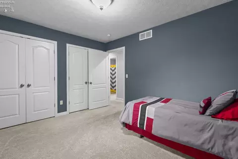 Bedroom - 1135 E Cleveland Rd, Huron, OH 44839 photo 10 of 11