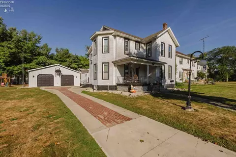 931 N Union St, Fostoria, OH 44830