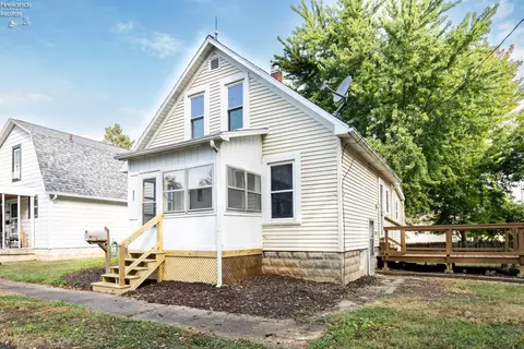 900 Spring St, Fremont, OH 43420