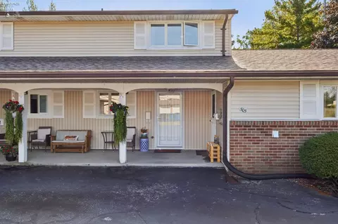505 Liberty Dr #9B, Huron, OH 44839