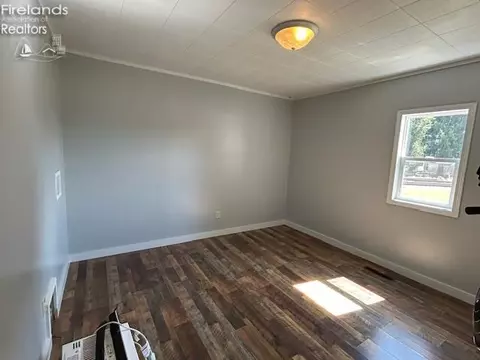 88 W Broad St, Monroeville, OH 44847 photo 10