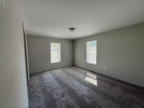 Bedroom - 625 Ames St, Clyde, OH 43410 photo 1 of 2
