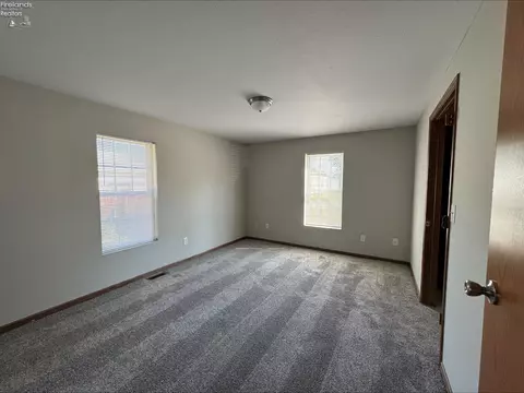 Bedroom - 625 Ames St, Clyde, OH 43410 photo 2 of 2