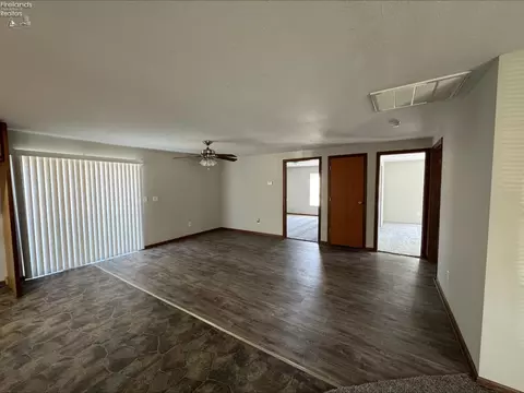 Living - 625 Ames St, Clyde, OH 43410 photo 4 of 4