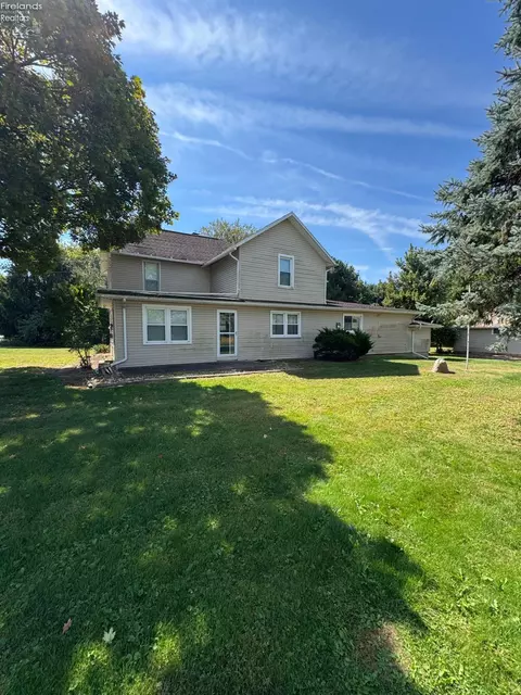 2114 S Main St, Clyde, OH 43410