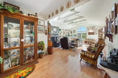 Entry Way - 2217 Meter Rd, Marblehead, OH 43440 photo 1 of 2