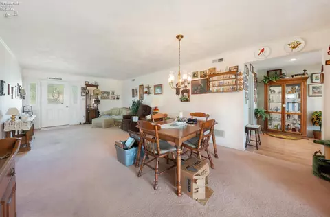 Dining - 2217 Meter Rd, Marblehead, OH 43440 photo 2 of 4