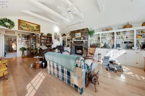 Living - 2217 Meter Rd, Marblehead, OH 43440 photo 3 of 4