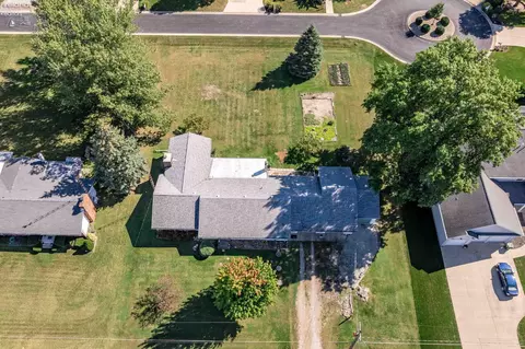 View/Area - 2217 Meter Rd, Marblehead, OH 43440 photo 1 of 18