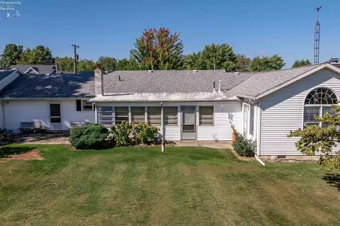 Exterior - 2217 Meter Rd, Marblehead, OH 43440 photo 11 of 15