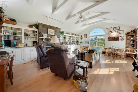 Living - 2217 Meter Rd, Marblehead, OH 43440 photo 1 of 4