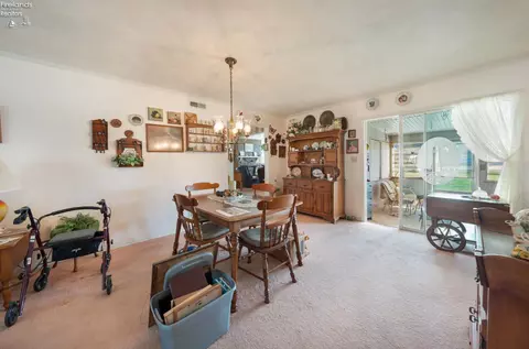 Dining - 2217 Meter Rd, Marblehead, OH 43440 photo 3 of 4