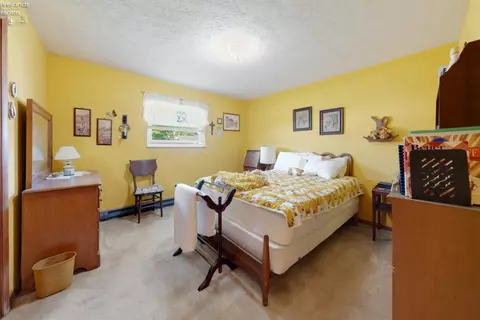 Bedroom - 2217 Meter Rd, Marblehead, OH 43440 photo 5 of 8