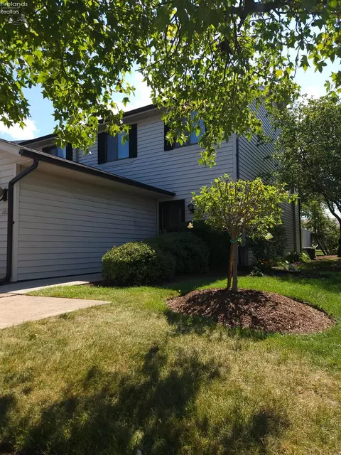 4604 Venice Hts #160, Sandusky, OH 44870