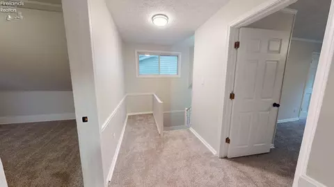 Entry Way - 620 Dale Ave, Willard, OH 44890 photo 1 of 1