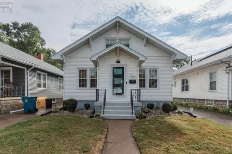 1126 Hollyrood Rd, Sandusky, OH 44870