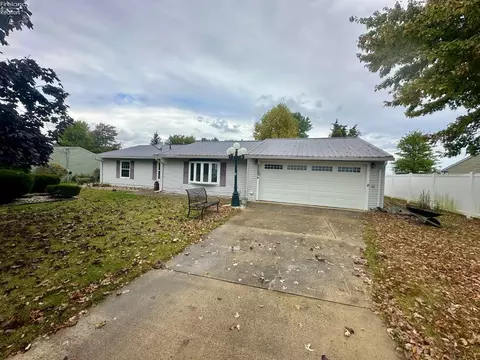 1476 Scranton, Norwalk, OH 44857 photo 2