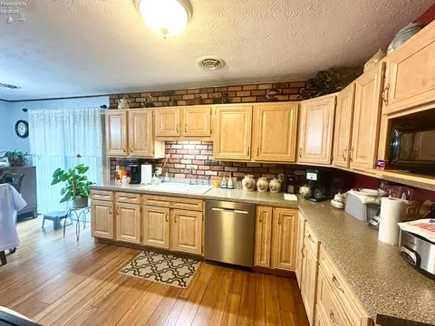 1476 Scranton, Norwalk, OH 44857 photo 9