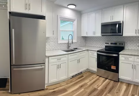 Kitchen - 712 Eulala Ave, Sandusky, OH 43351 photo 1 of 2