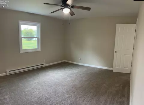 Bedroom - 712 Eulala Ave, Sandusky, OH 43351 photo 2 of 9