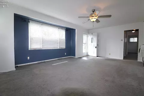 13 Spring St, Norwalk, OH 44857 photo 4