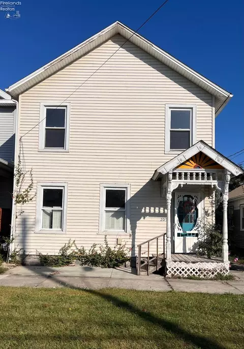 205 W Madison St, Sandusky, OH 44870