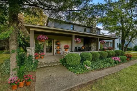 4204 NW Catawba Rd, Port Clinton, OH 43452
