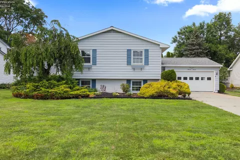 4613 Galloway Rd, Sandusky, OH 44870