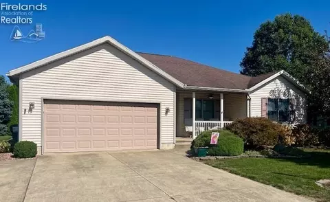 18 Katlyn Dr, Fremont, OH 43420