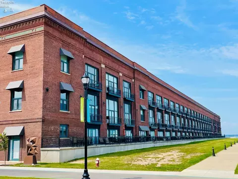 401 W West Shoreline Dr #222, Sandusky, OH 44870