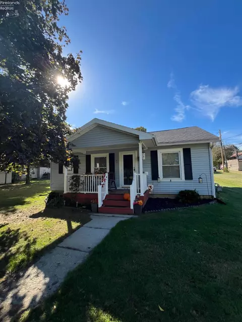 44 Lewis St, Tiffin, OH 44883