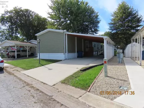 168 Morningside Dr, Port Clinton, OH 43452