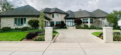 939 Cedar Point Rd, Sandusky, OH 44870