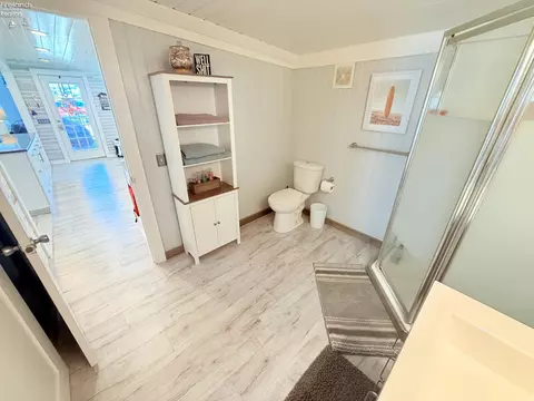 Bath - 1600 N Buck Rd #6, Marblehead, OH 43440 photo 2 of 4
