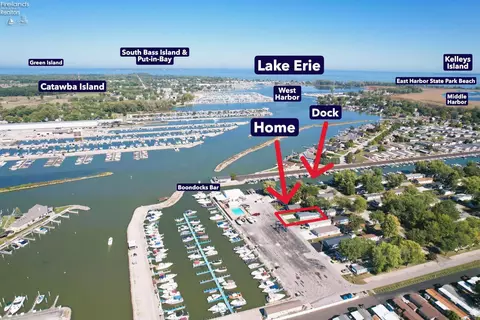 1600 N Buck Rd #6, Marblehead, OH 43440