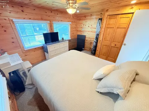 Bedroom - 1600 N Buck Rd #6, Marblehead, OH 43440 photo 5 of 5