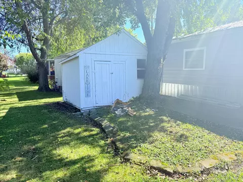 Exterior - 1600 N Buck Rd #6, Marblehead, OH 43440 photo 6 of 9