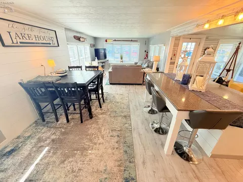 Dining - 1600 N Buck Rd #6, Marblehead, OH 43440 photo 3 of 3