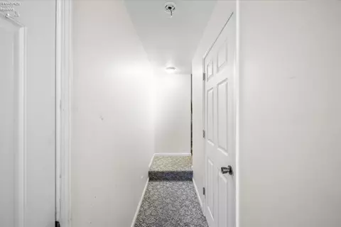 Entry Way - 212 E Seventh St, Lakeside, OH 43440 photo 3 of 6