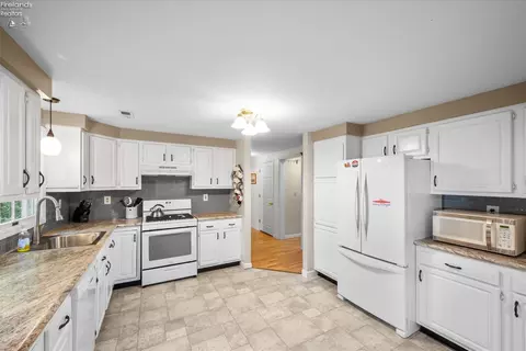 Kitchen - 212 E Seventh St, Lakeside, OH 43440 photo 3 of 3