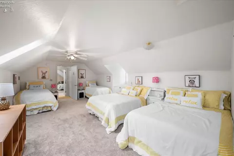 Bedroom - 212 E Seventh St, Lakeside, OH 43440 photo 7 of 10