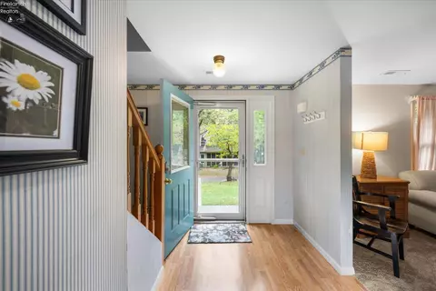 Entry Way - 212 E Seventh St, Lakeside, OH 43440 photo 1 of 6