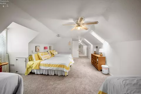 Bedroom - 212 E Seventh St, Lakeside, OH 43440 photo 6 of 10