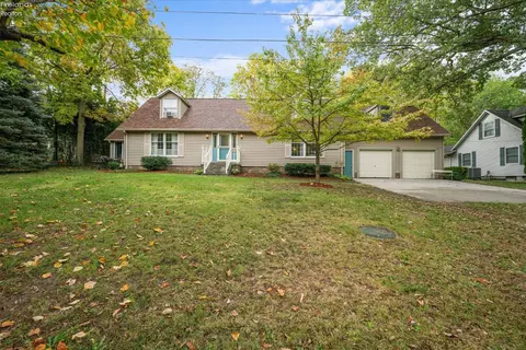 Exterior - 212 E Seventh St, Lakeside, OH 43440 photo 1 of 8