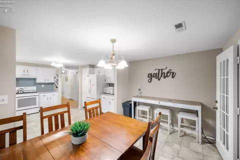 Dining - 212 E Seventh St, Lakeside, OH 43440 photo 2 of 2